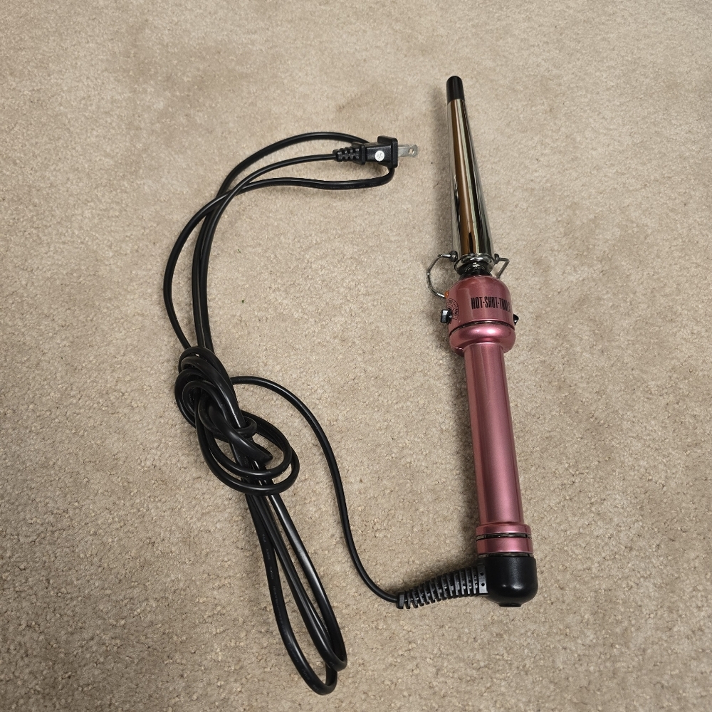 Hot Shot Tools Hair Curler Curling Iron Wand Hot  Model S510329 Working